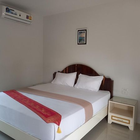 Aparthotel ศุภสิรีวิลล์ à Ubon Ratchathani Chambre photo