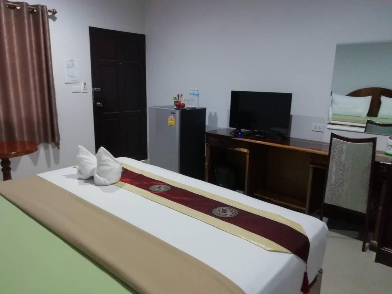 Aparthotel ศุภสิรีวิลล์ à Ubon Ratchathani Extérieur photo